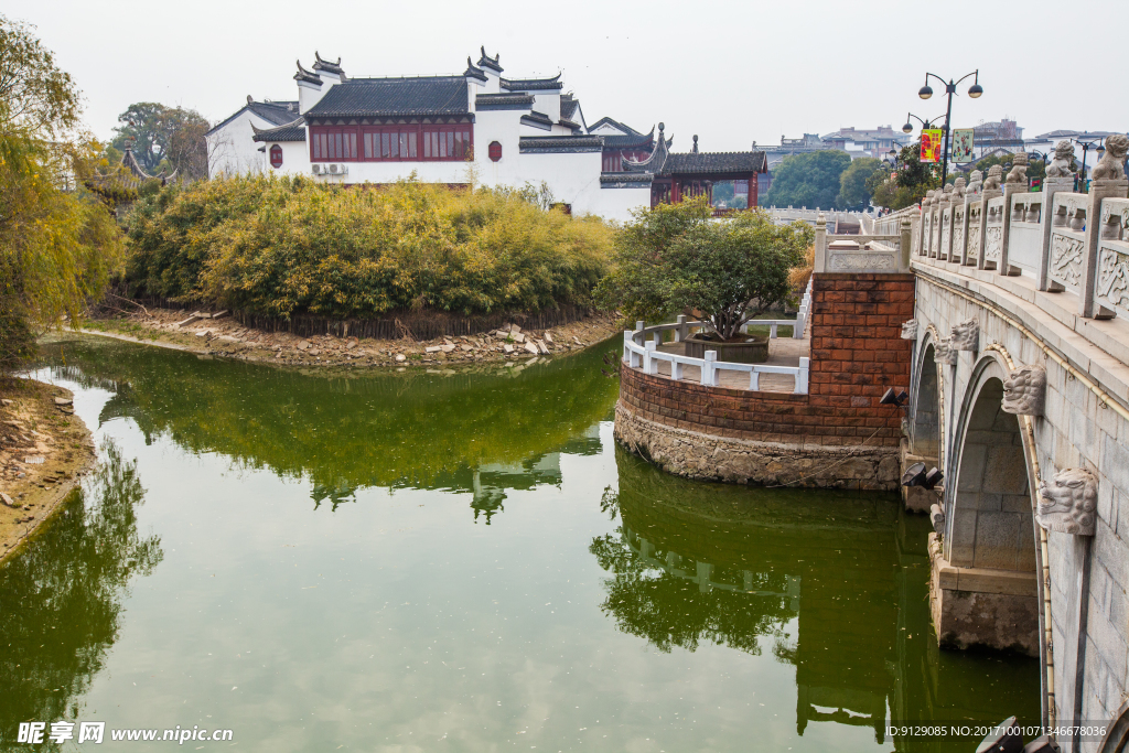 八大山人梅湖景区