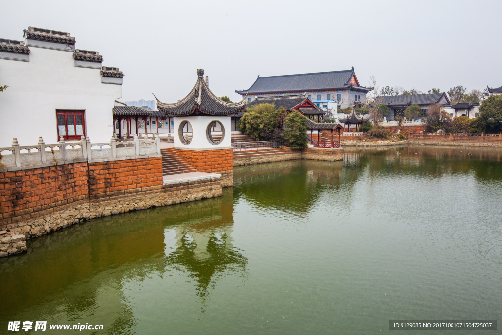 八大山人梅湖景区