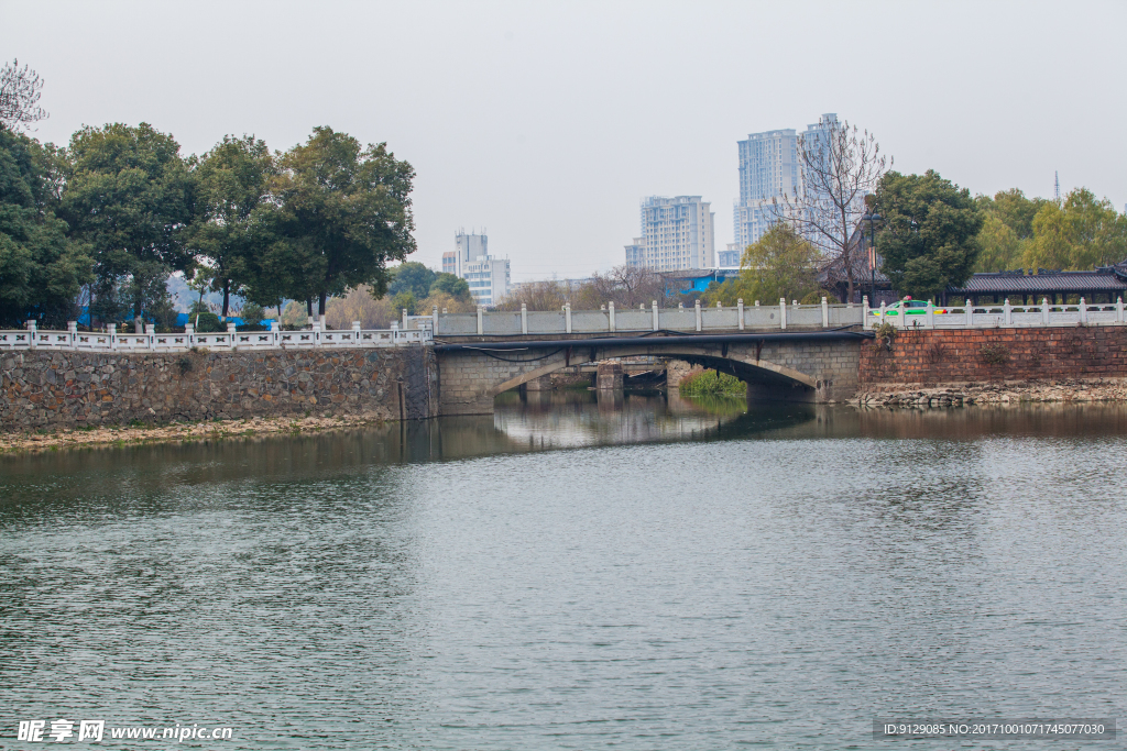 八大山人梅湖景区