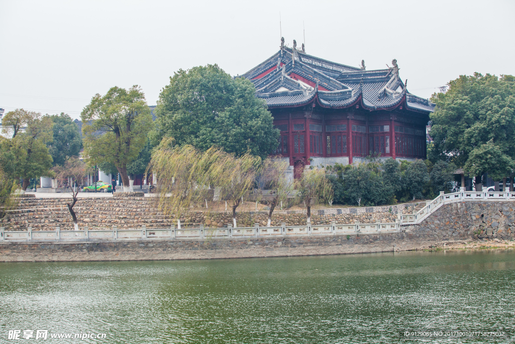 八大山人梅湖景区