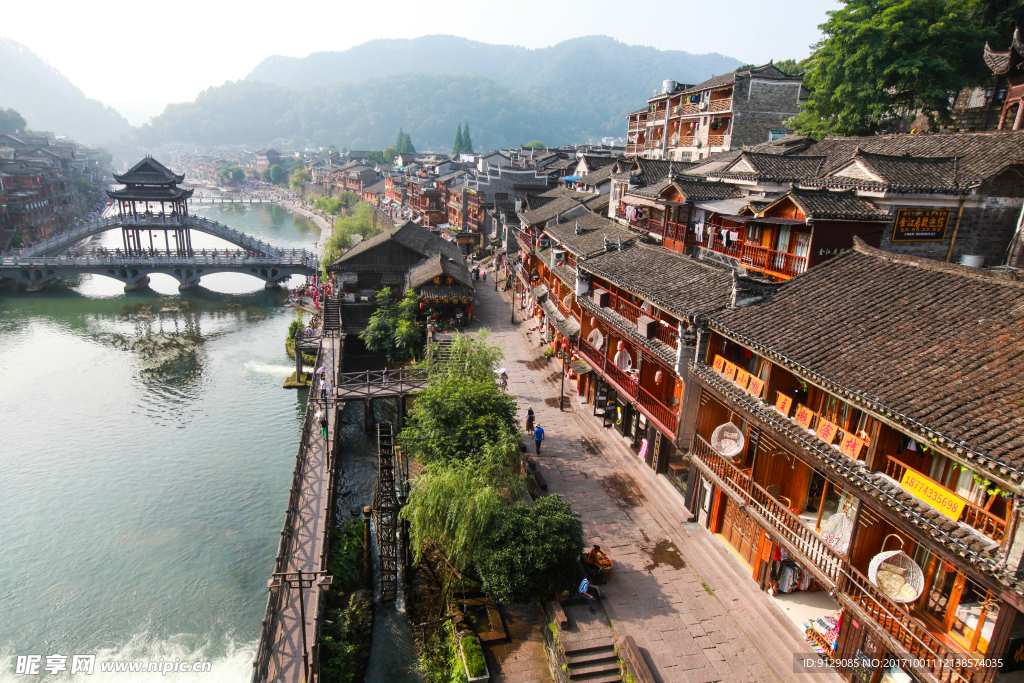 凤凰古城