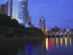 贵阳南明河之夜