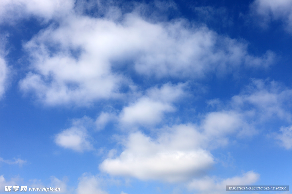蓝天白云