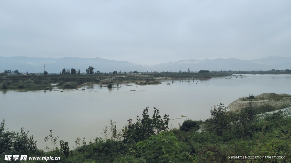河道风光