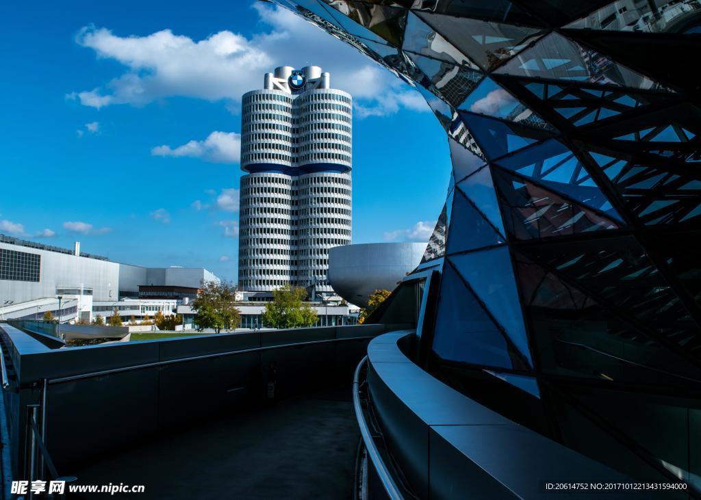 BMW总部大楼