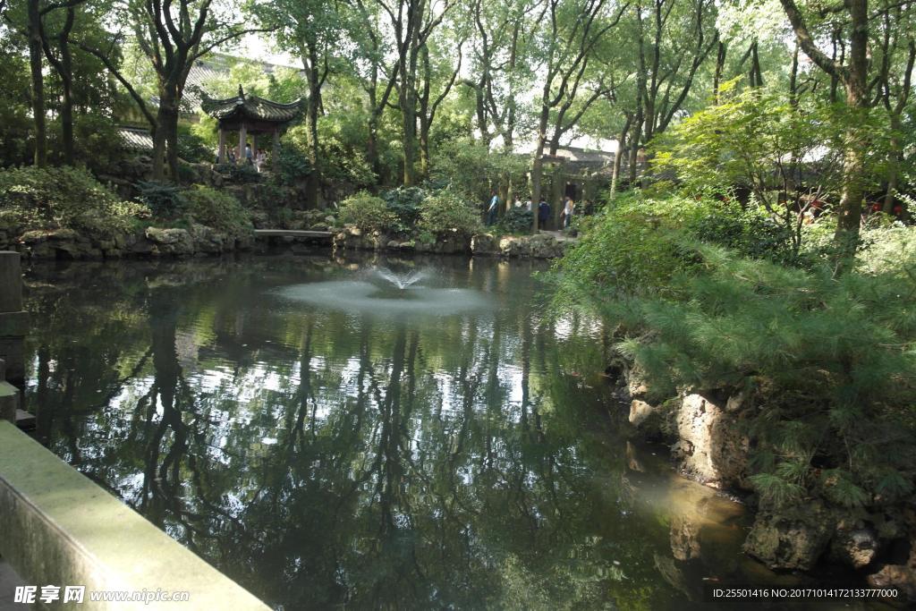 景观小湖