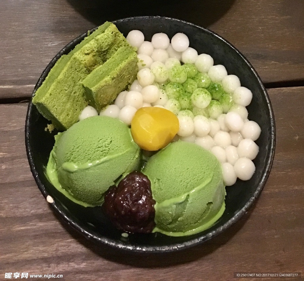 抹茶冰淇淋甜品