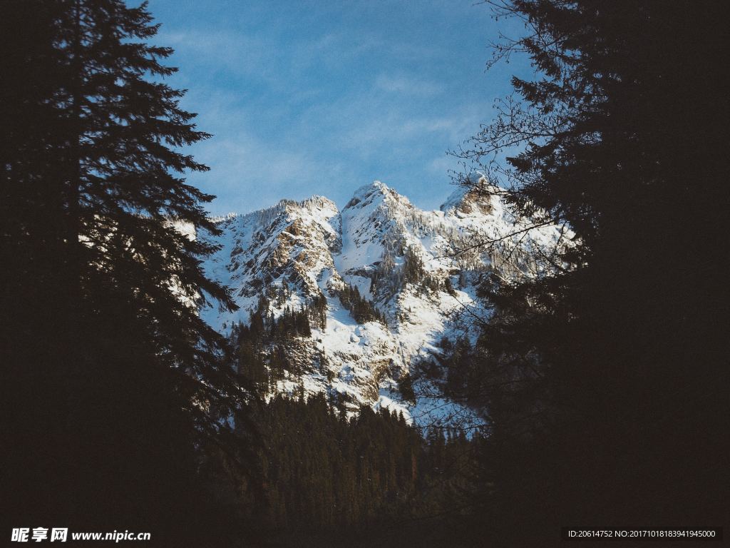 雪山美景