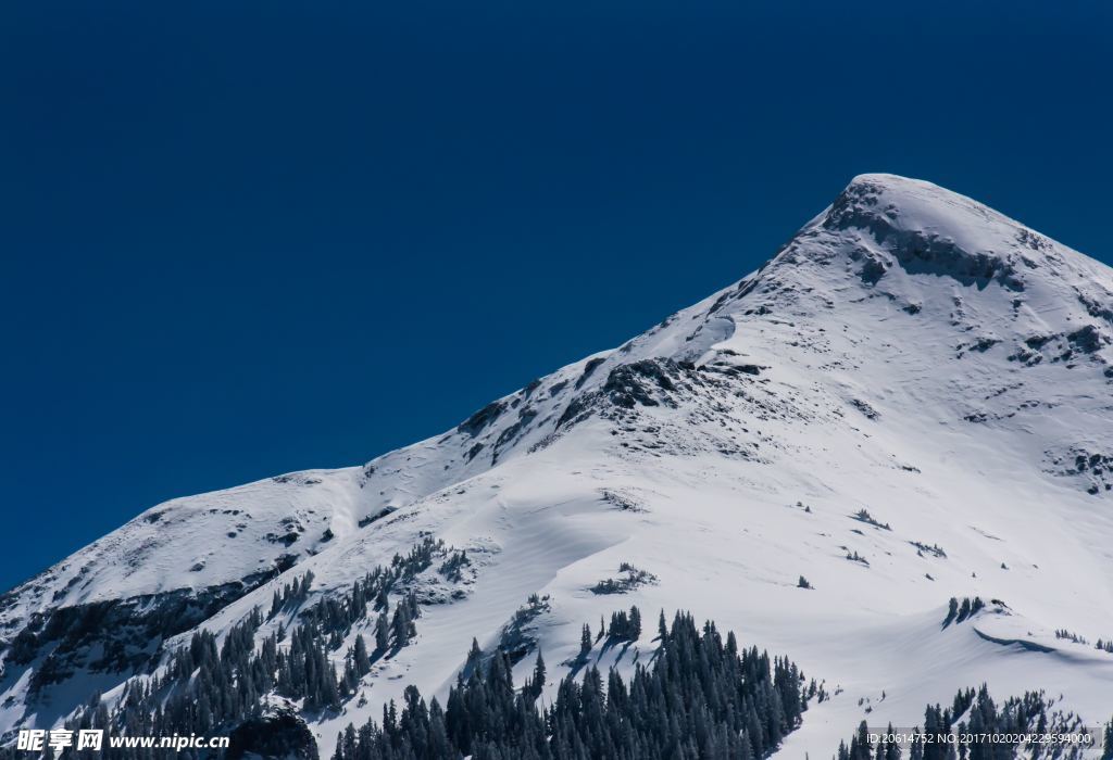 雪山美景