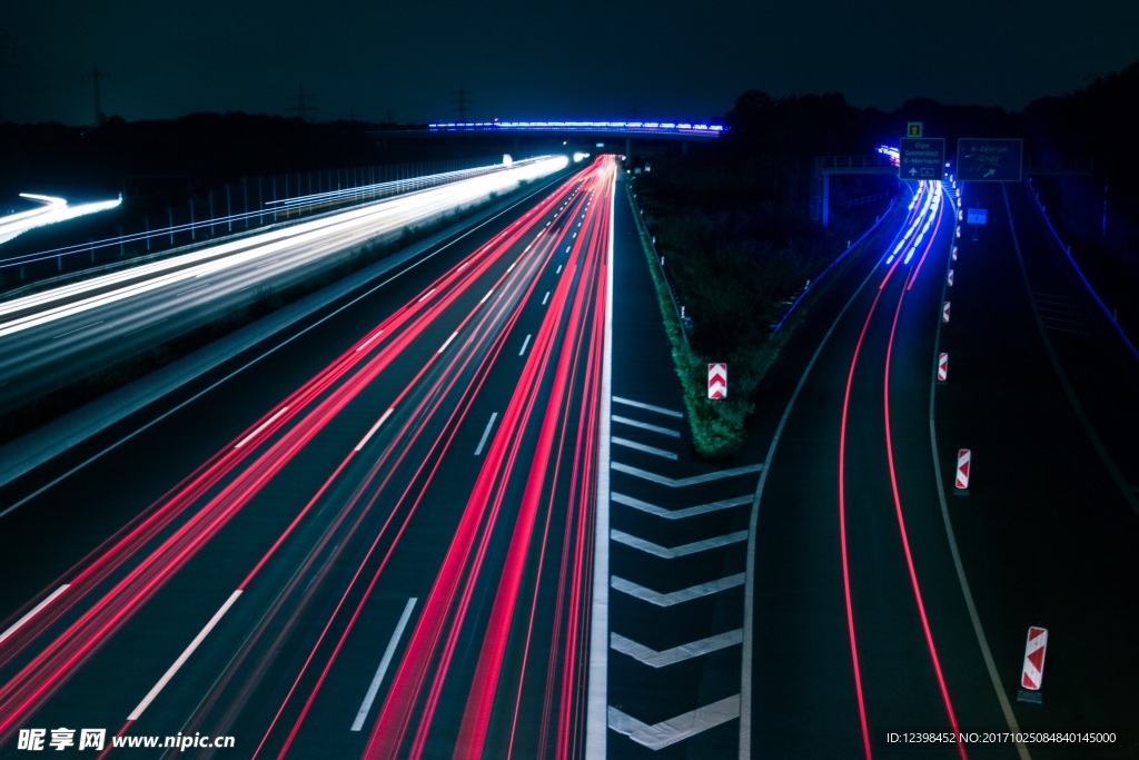 道路夜景