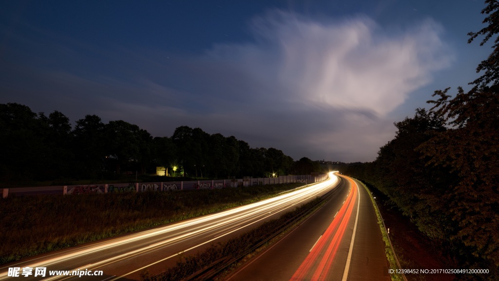 道路夜景