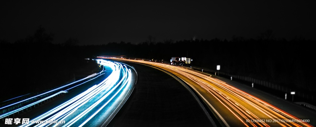 道路夜景