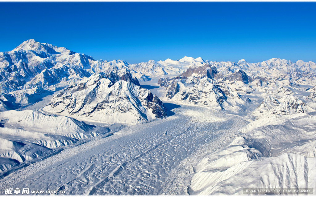 壮丽的雪山风光