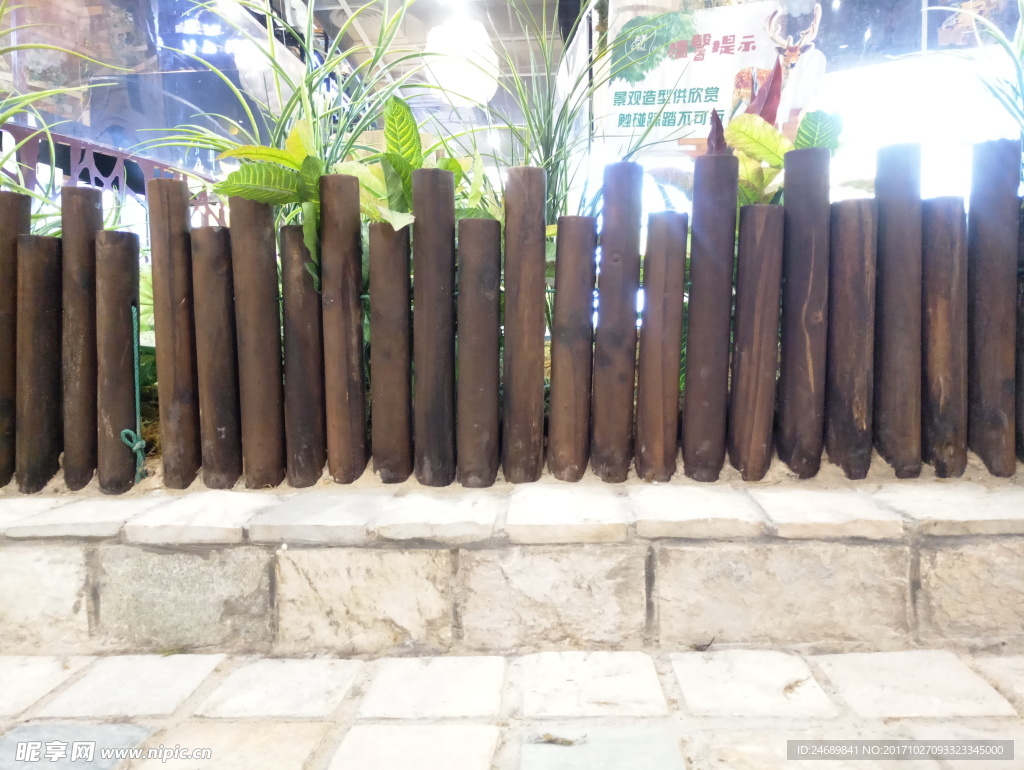 小圆木栅栏