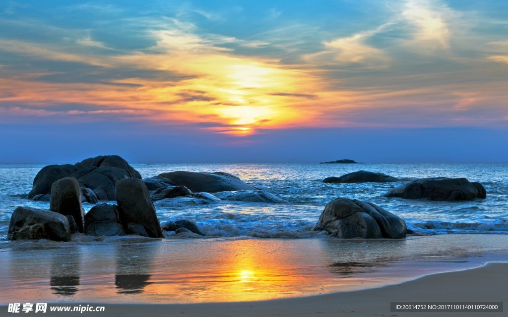 夕阳下的大海风景