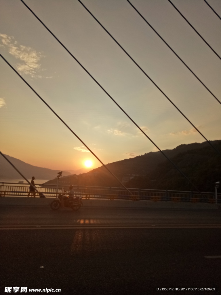 日出