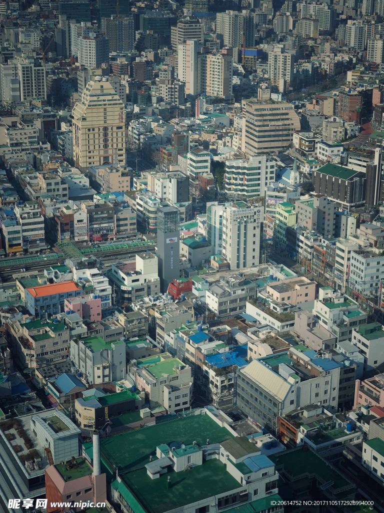 俯瞰城市风光