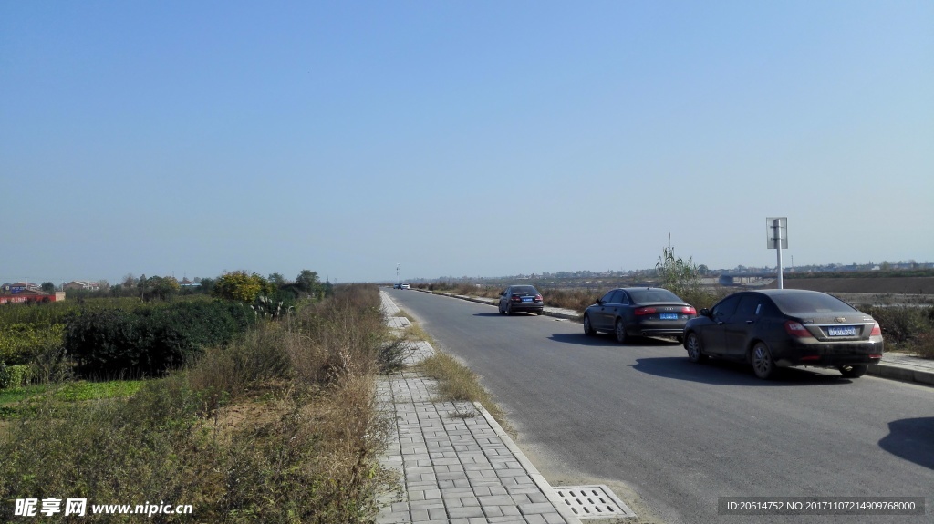 河堤公路美景