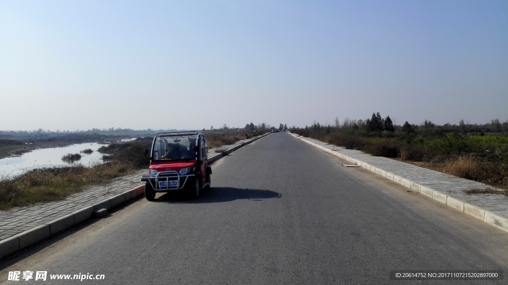 河堤道路风景