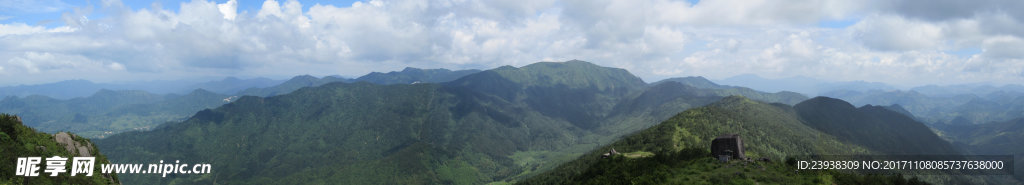 仙岩的青山蓝天白云