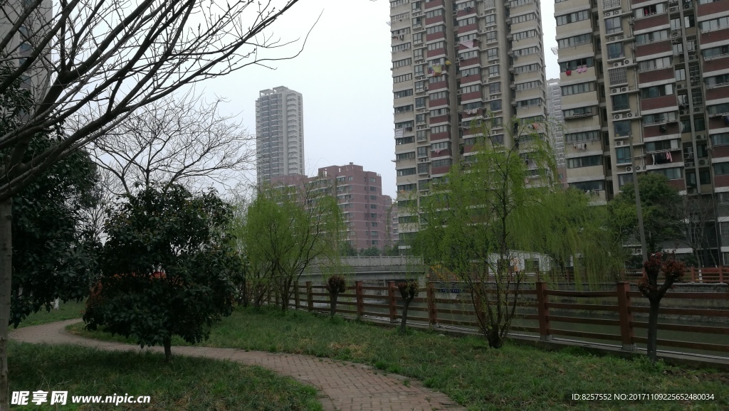 无锡惠景家园人行道
