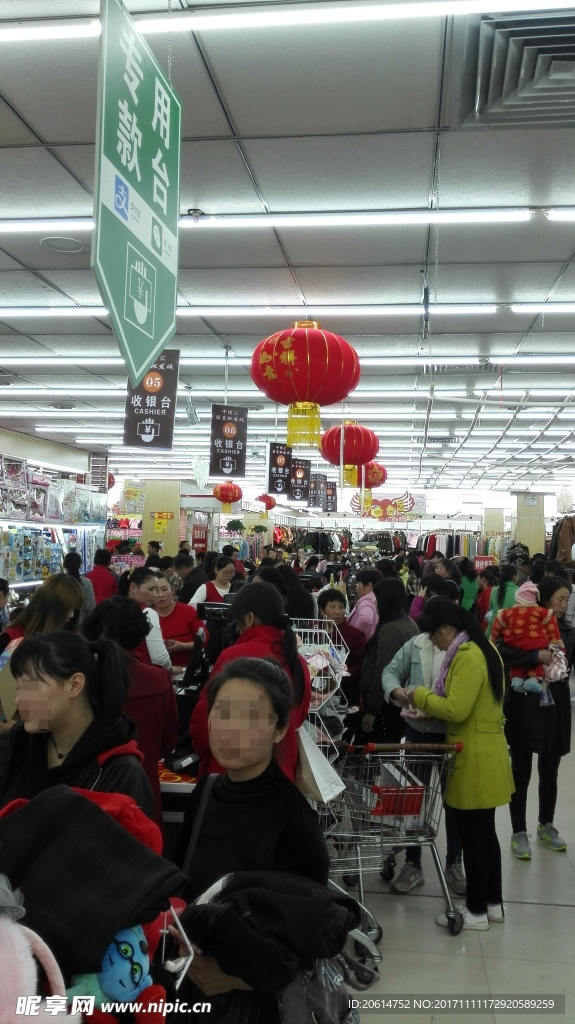 生意兴隆的商场