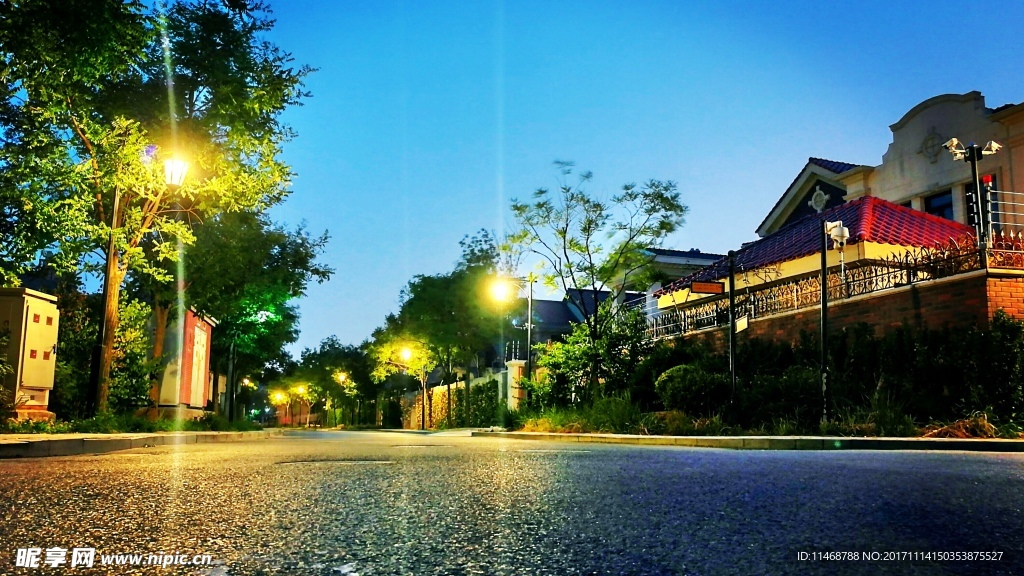 别墅夜色
