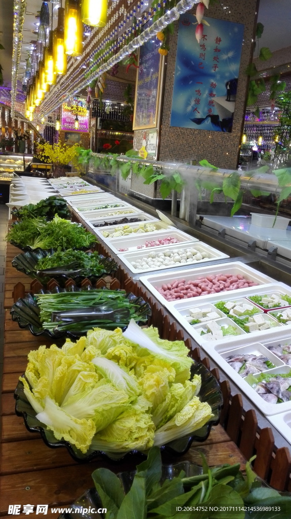 自助餐食物
