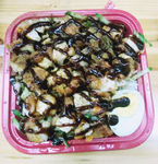 黑椒烤鸡肉饭
