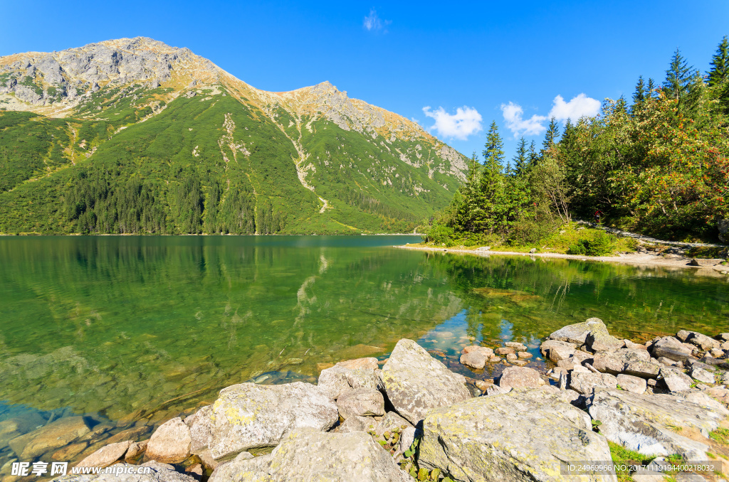 湖光山色