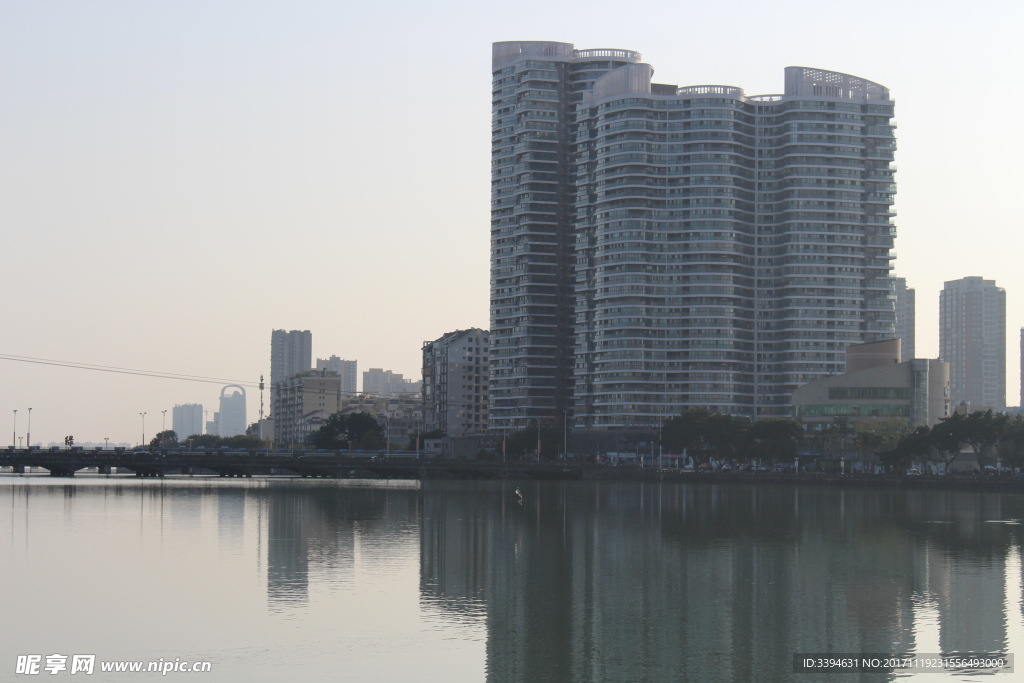 江边城市