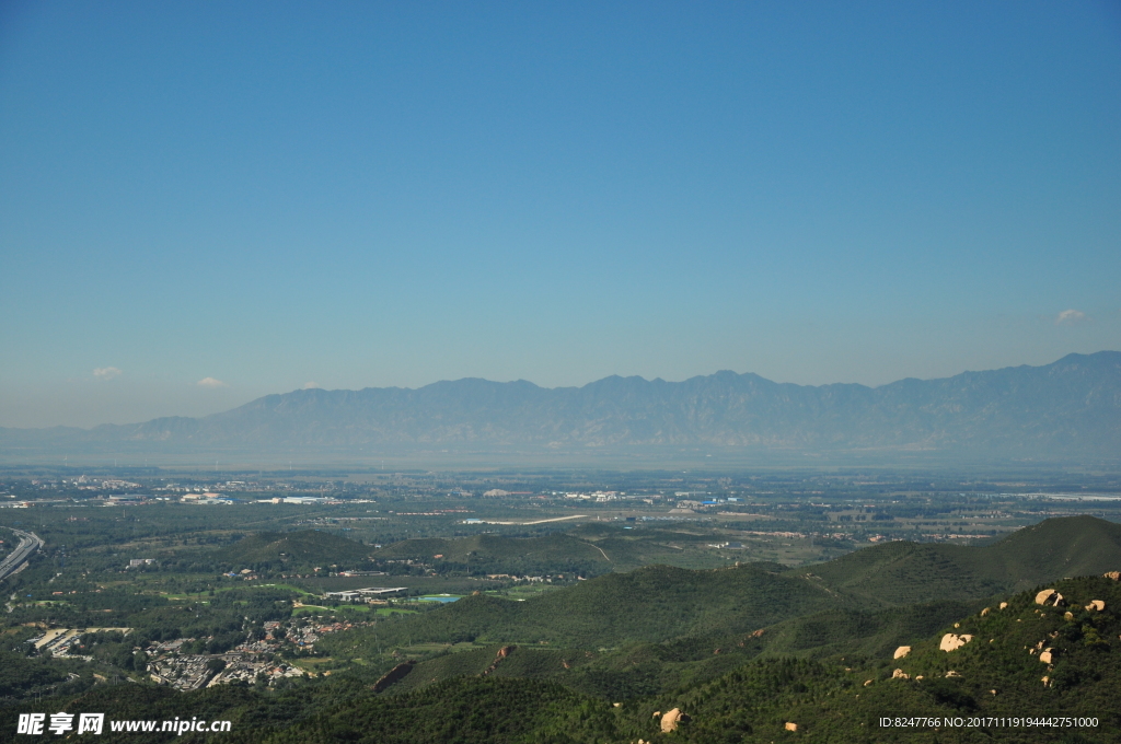 鸟瞰大山