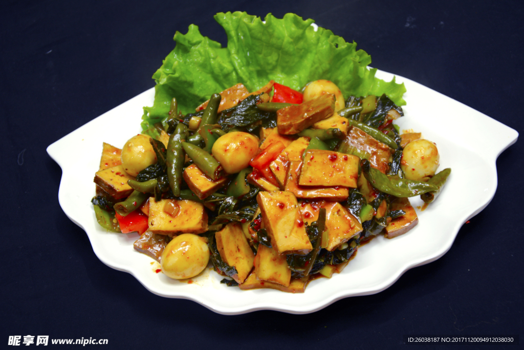 苏子叶鹌鹑蛋豆腐干