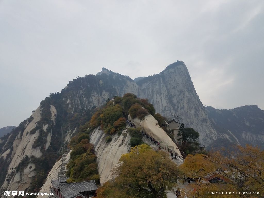 华山顶全景