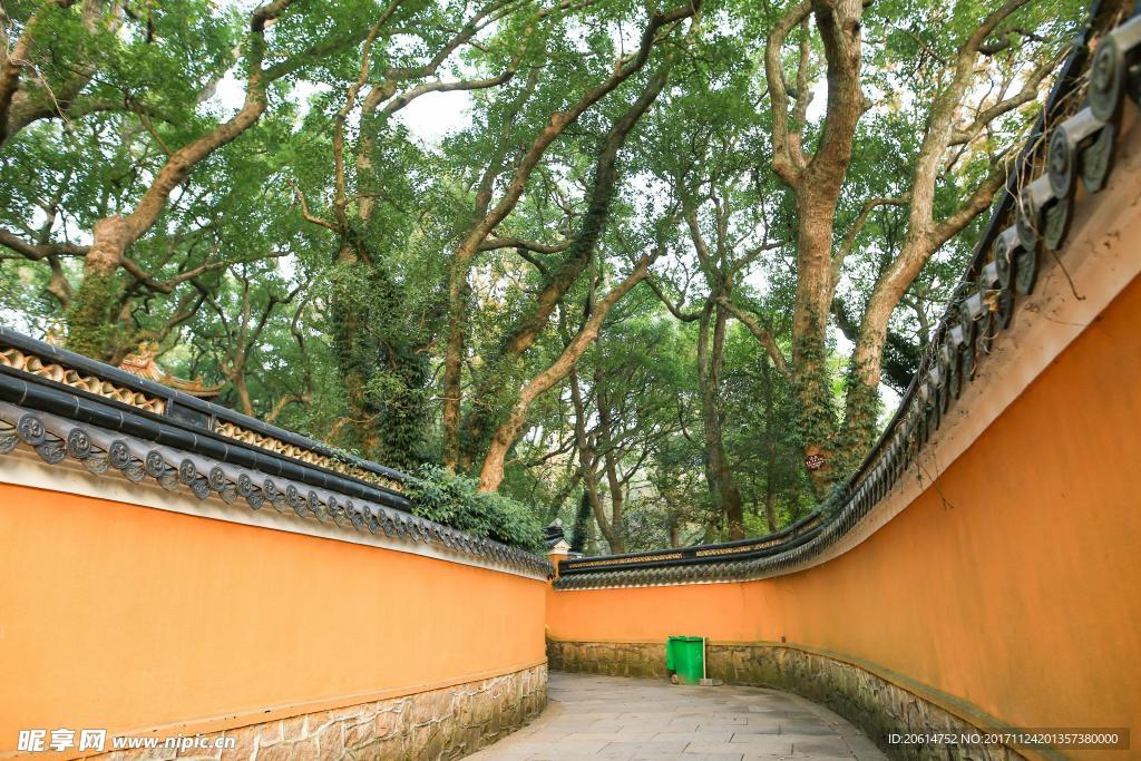 寺庙走廊