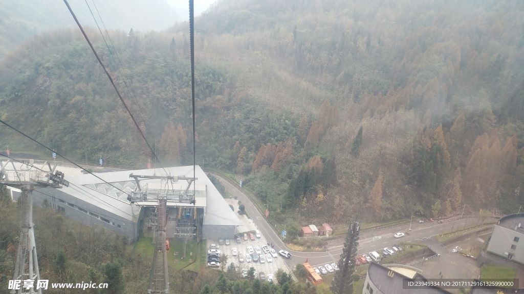 索道车