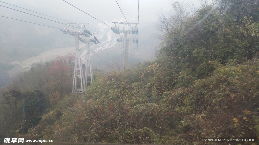 西岭雪山 索道车