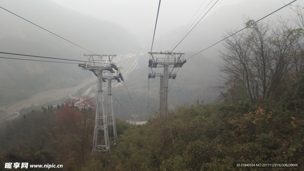 西岭雪山 索道车