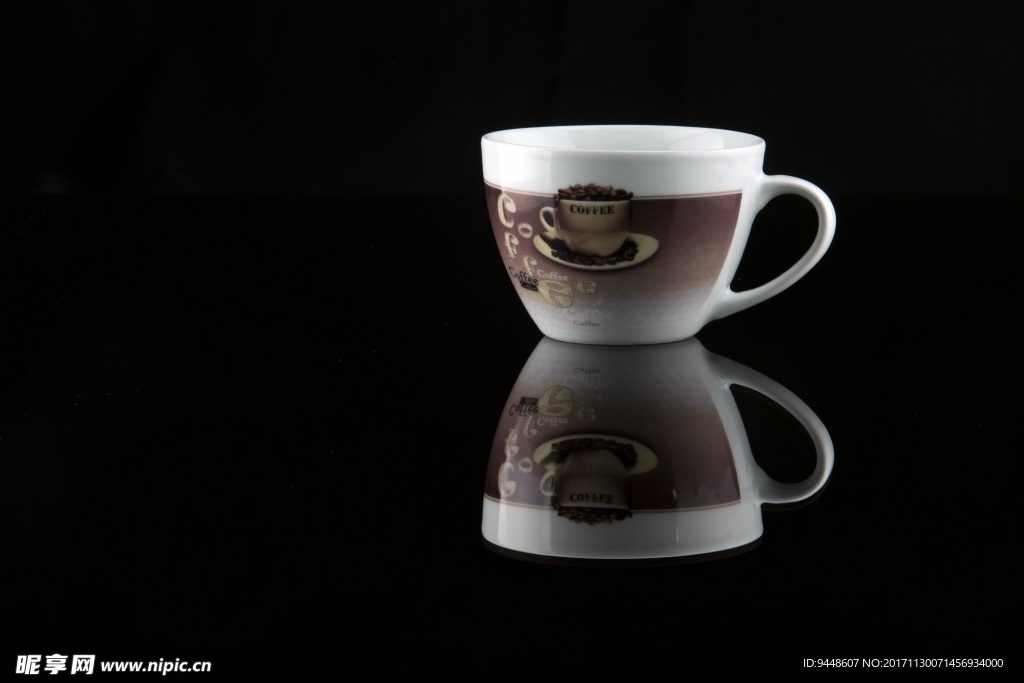 漂亮陶瓷咖啡杯图片