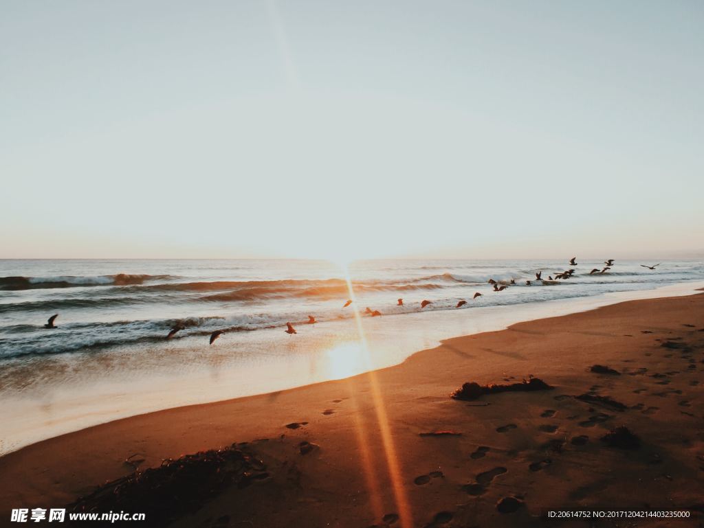 夕阳下的大海风景