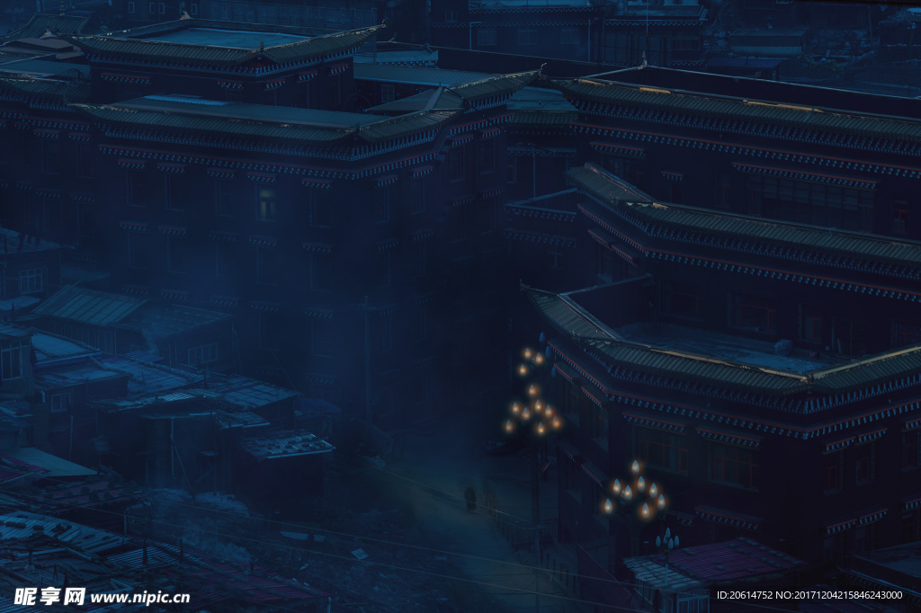 夜色下的古建筑