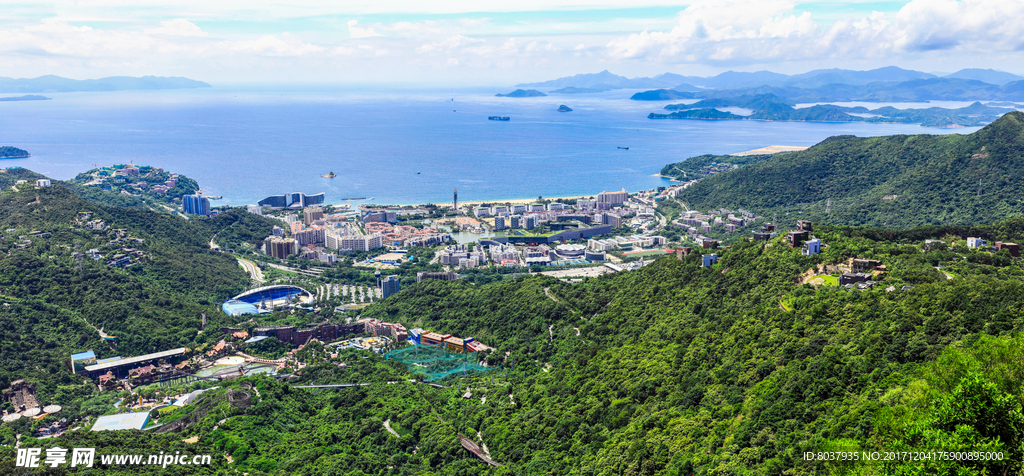 深圳东部华侨城大侠谷全景