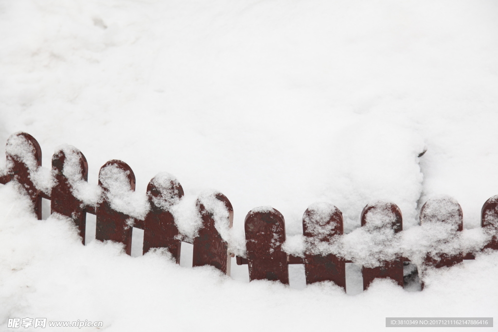 雪篱笆