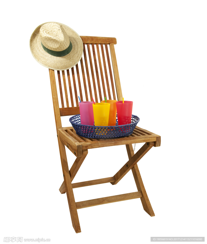 竹椅子和帽子
