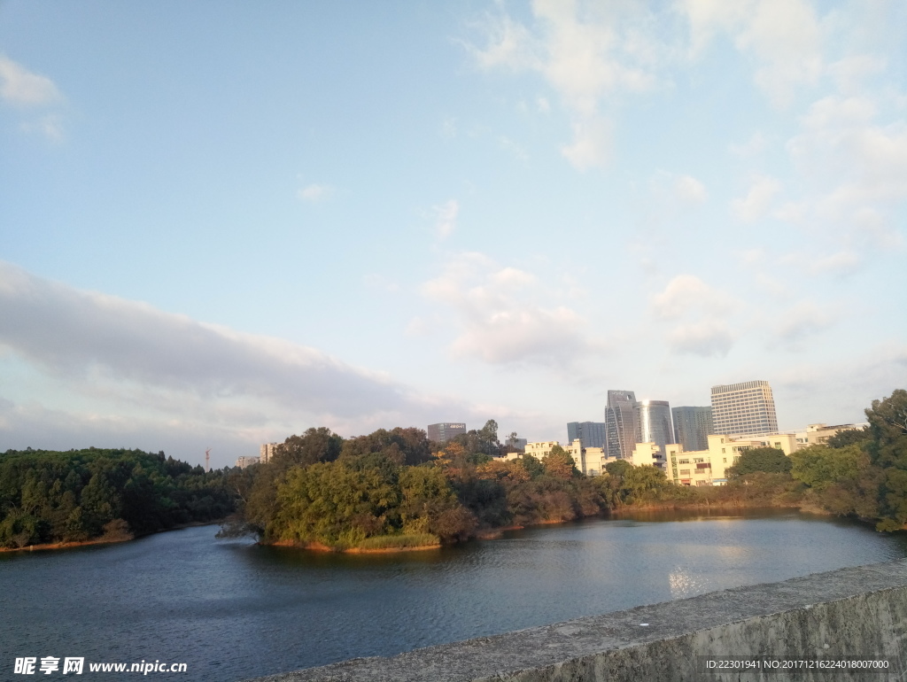 水上城市 湖泊 小河 大海