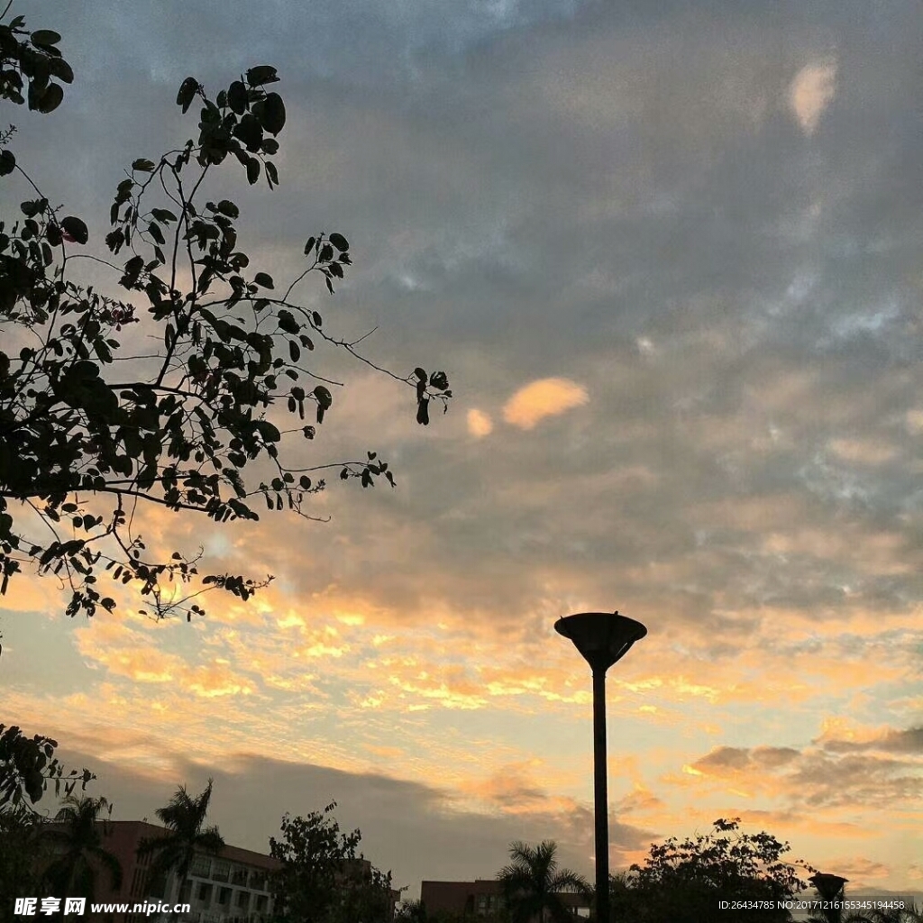 晚霞