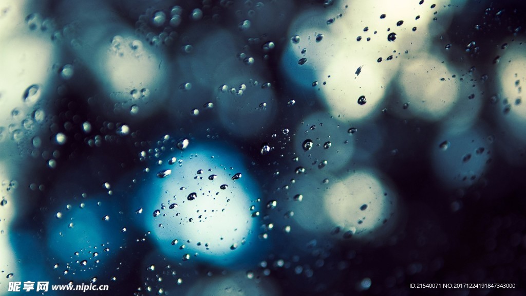下雨天玻璃