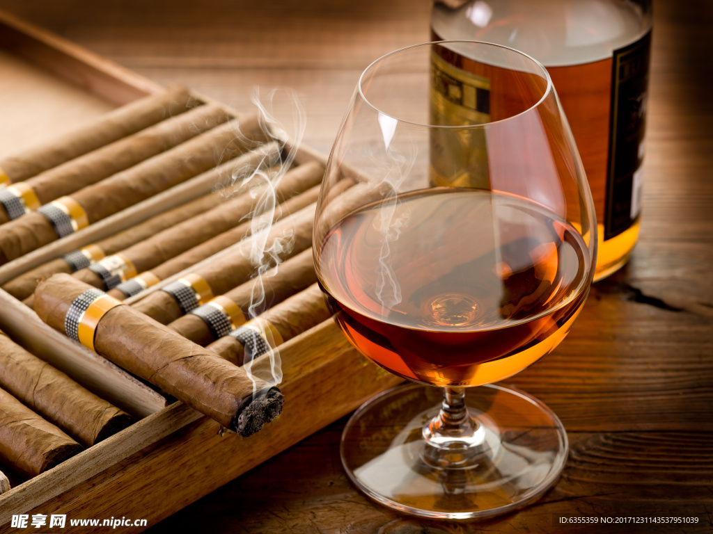酒杯