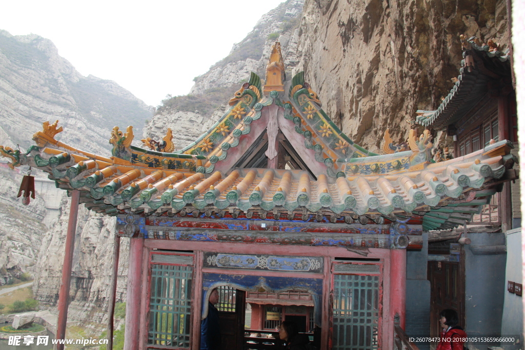 山西建筑