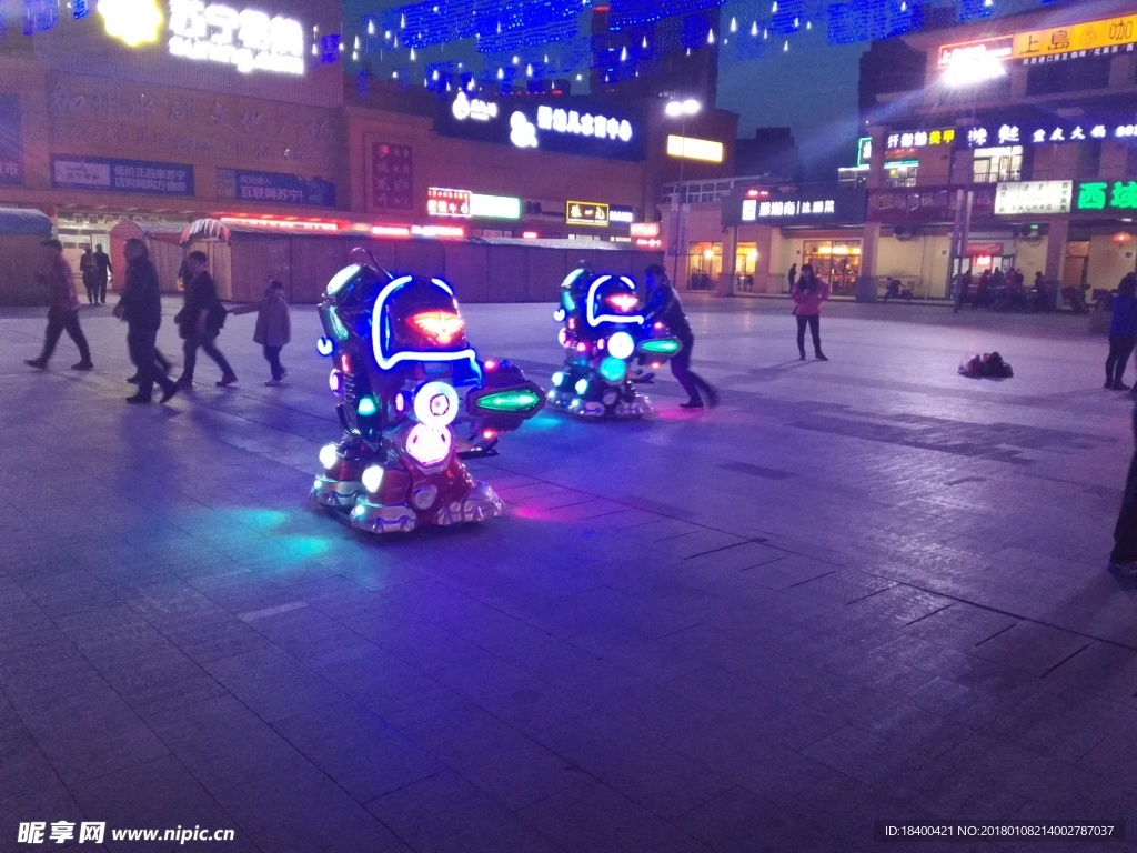 广场游乐场灯光夜景